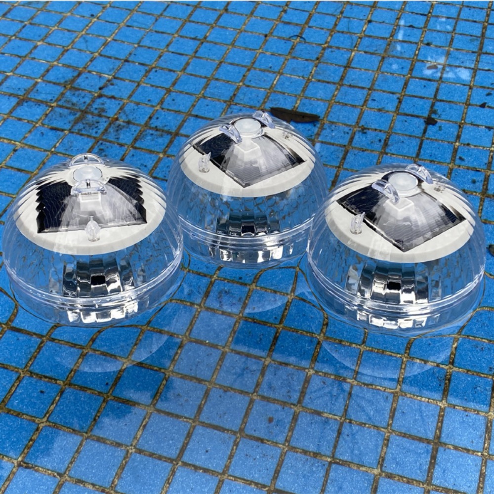 Energy-saving Solar Floating P - Outdoor Lighting Around Pool recensione e prezzo