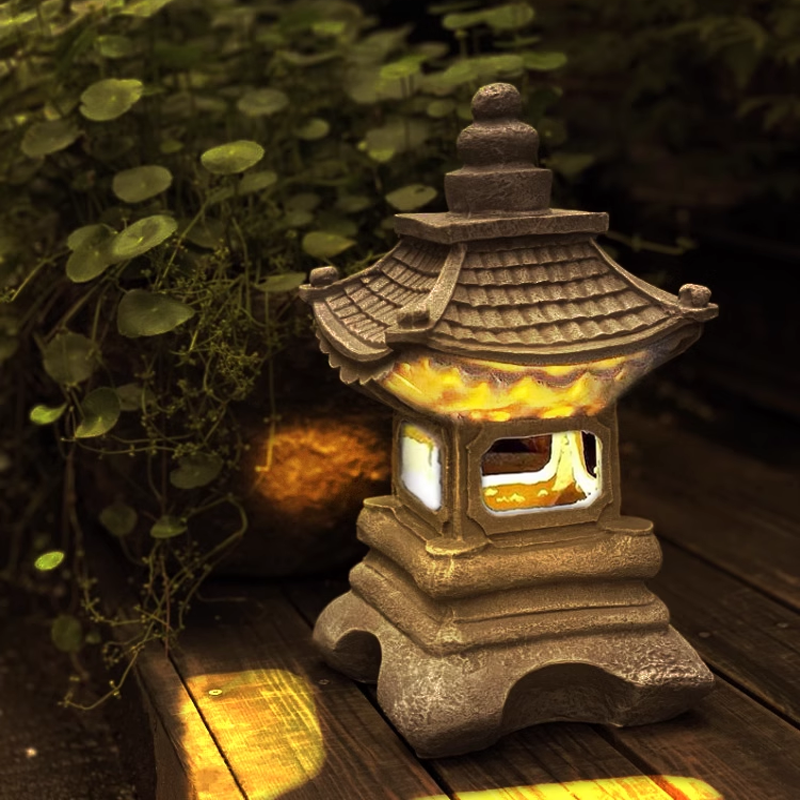 Garden Solar LED Pagoda Lanter - Outdoor Lighting Japan recensione e prezzo