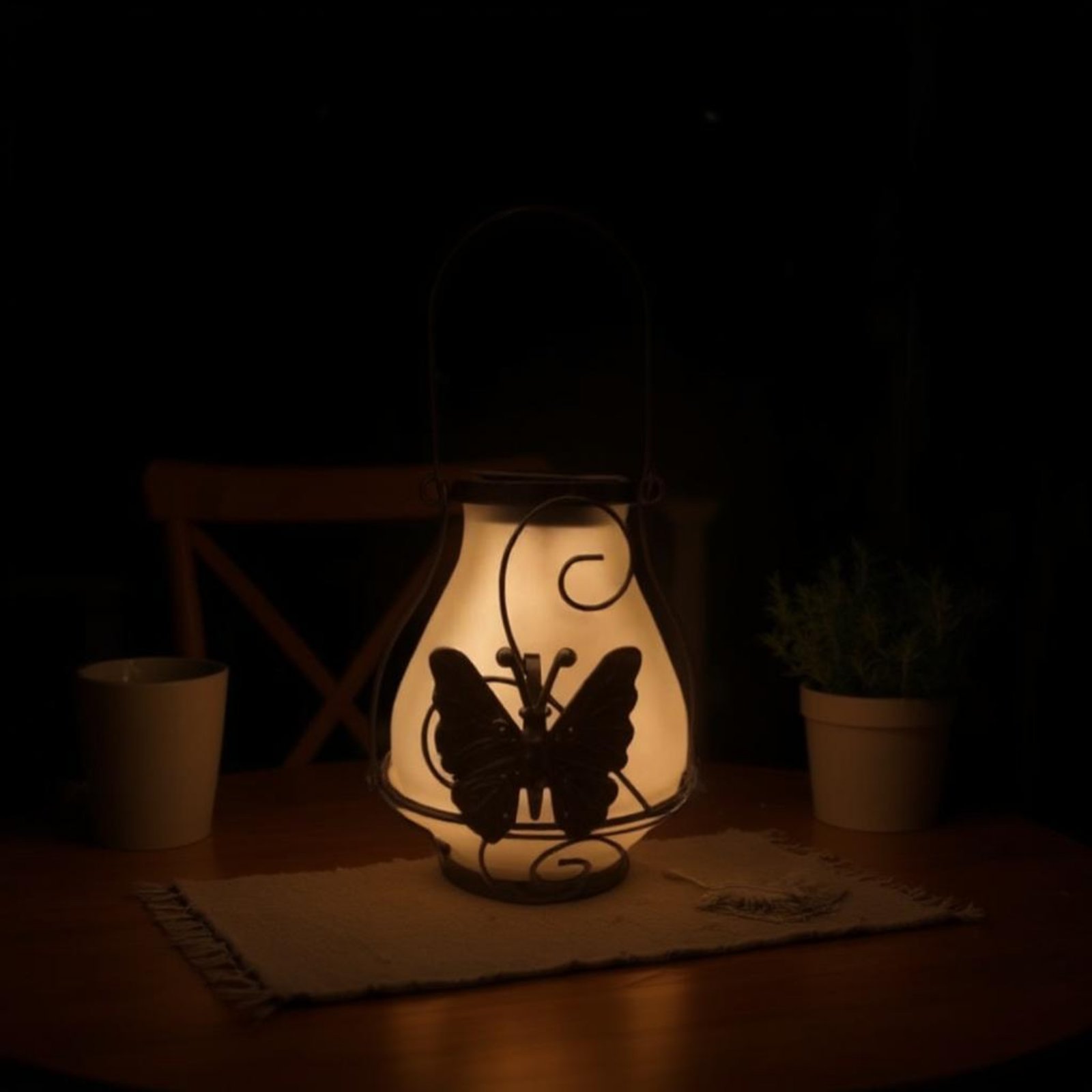 Solar Butterfly Lantern Waterp - Outdoor Lighting Decoration recensione e prezzo